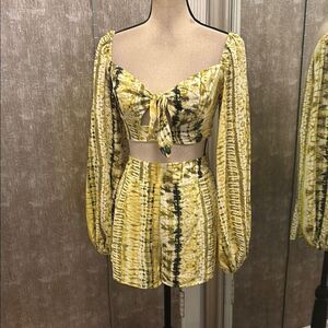 Luxxel Yellow Tie-Dye Two-Piece Set ( cut out cropped top+ shorts), S